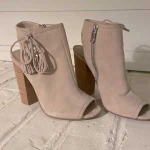 Kristen Cavallari, Chinese Laundry